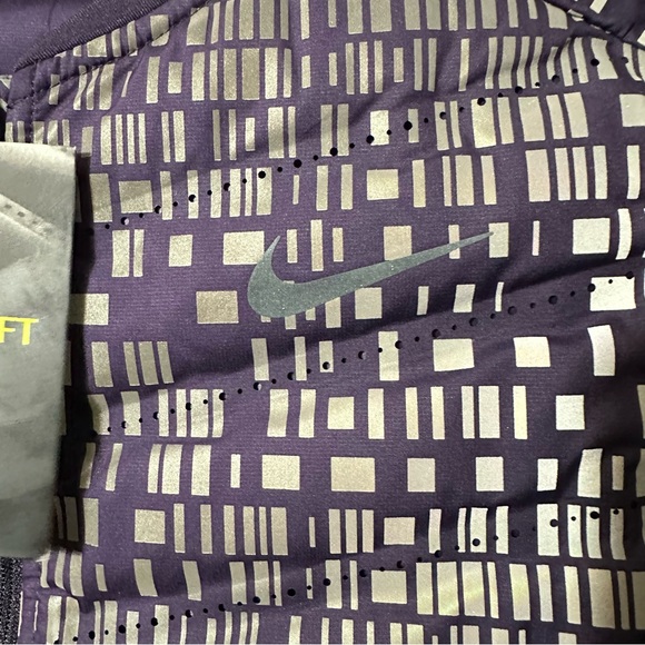 Nike AeroLoft 800 Vest Women’s Size- Large - Picture 7 of 9